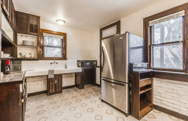 Glamorous Green Beauty in the Heart of University District 15min to Downtown - Foto 18