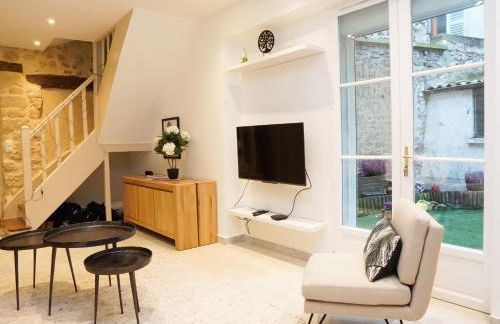 EXIGEHOME - Ici habita Voltaire-Maison en plein centre-ville - Foto 25