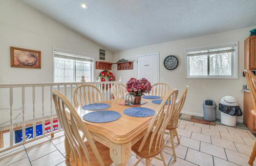 Secluded Mancelona Home with Gas Grill! - Foto 6