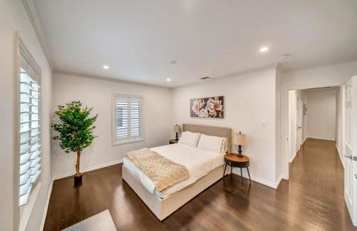 Charming 3BR with Ping-Pong and Spa! - Foto 32