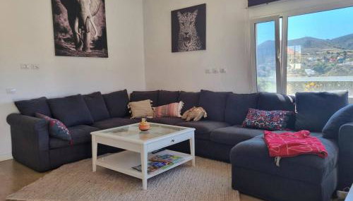 großes Haus mit Garten und Blick auf die kanarische Hügellandschaft - Foto 3