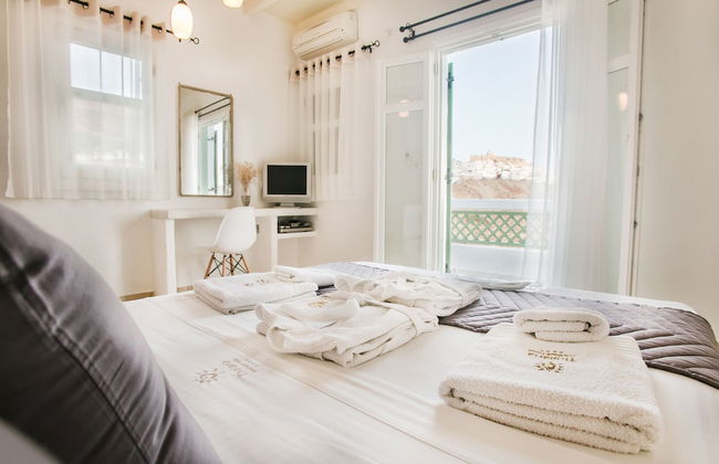 Tholaria Boutique Hotel - Photo 7