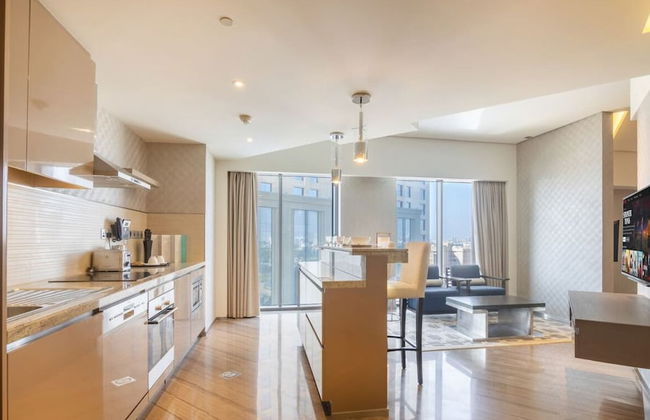 Modern 1BR Near Dubai Frame With City Views - Photo 1