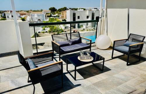 Atico Apartment BALI cerca del mar, piscina y parking - Foto 15