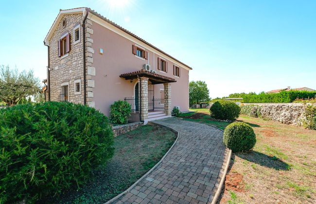 Villa in Sveti Lovrec Near Ski Resort - Foto 33