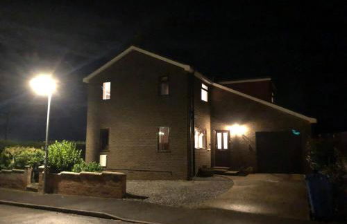 Number One - Fully Equipped Self Catering Four Bedroom House next to Dunedin, 15 mins to Spurn, 20 mins to Saltend, 12 mins to Easington - Foto 1