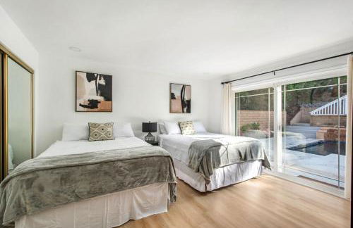 Lux MV Home Live Like A Local Backyard Oasis - Foto 19