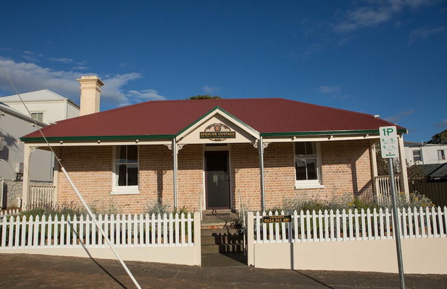 Spencer Cottage - Photo 1
