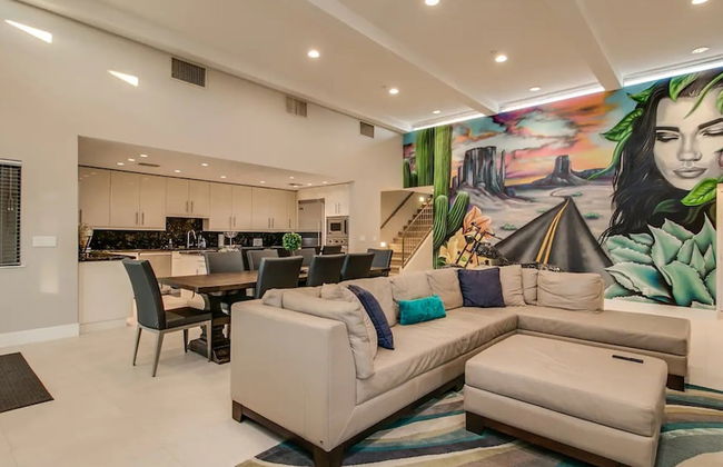 Luxe 4 Bdrm W/pool and Spa on Golf Course Lot! - Foto 17