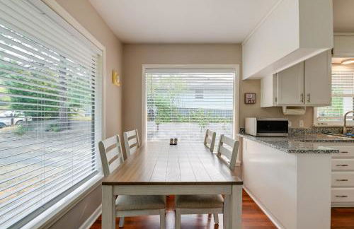 Grants Pass Getaway with Expansive Deck! - Foto 7