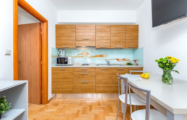 Main Street Apartments - Foto 19