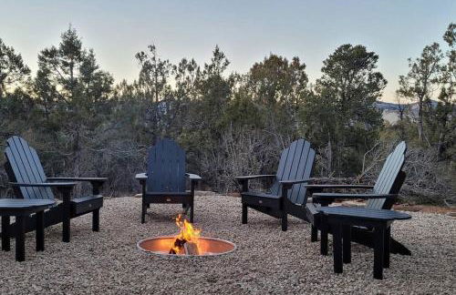Painted Cliffs-Hot Tub, Amazing Views Between Zion and Bryce - Foto 28