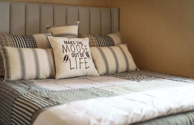 Tahoe Forest Chalet 3BR House w/ Mountain Views - Foto 8