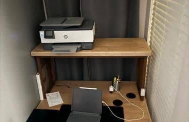 1BR Condo Near West 7th, Pool, Hot Tub, BBQ Sleeps 4 - Jacob's Neon Pearl - Foto 5