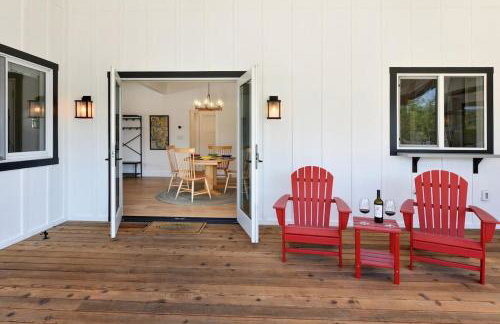 Completely Remodeled Farmhouse With Stunning Views Of Dry Creek Valley - Foto 26
