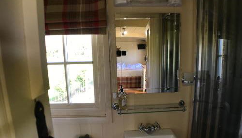 The Rowan Shepherds Hut - Photo 4