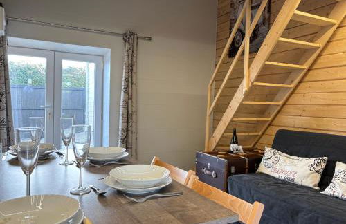 Hortansia apt rénové bien équipé avec terrasse aménagée jardin, parking privé, proche de la mer, près de Port en Bessin et Omaha Beach - Foto 3