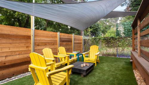 East Austin Bungalow w BBQ Firepit Fun Yard - Foto 5