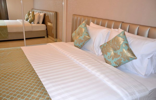 The Lodge Suites - Photo 10