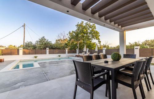 Infinity Holiday Villas - Private Pool, close to Kalamaki Centre, by ZanteWize - Foto 59