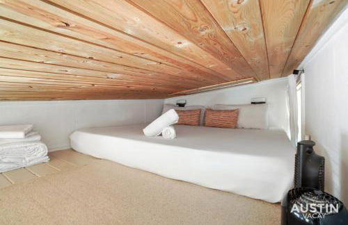 HGTV Featured Tiny Home w Hot Tub Near East 6th St - Foto 6