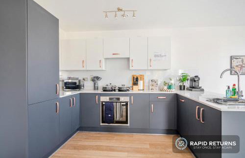 BRAND NEW! Modern & Spacious Serviced Apartments With FREE Parking & Gym by Rapid Returns - Professional Host - Foto 6