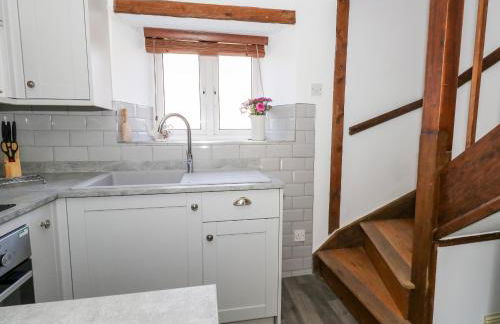 Tiddlers Cottage - Photo 11