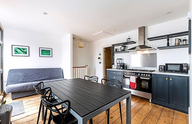 Stylish Chiswick Apartment With a Private Terrace - Foto 3