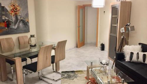 Apartamento de lujo con 2 dormitorios en Benidorm - Photo 4