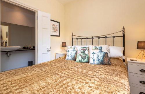 The Vicarage - Grand Country House, Walking Distance to Padstow and with Pub Across the Road - Foto 19