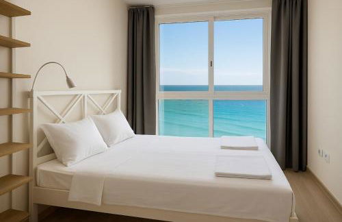 The Pearl with Private Beach Access - Foto 5
