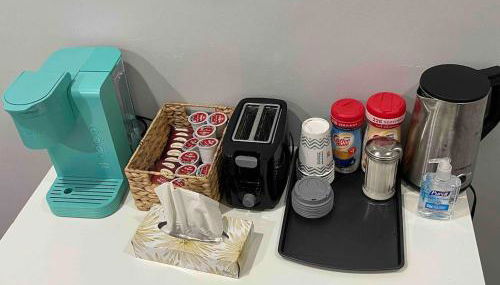 Cozy Home near O HARE fast internet 6 cars parking space - Photo 3