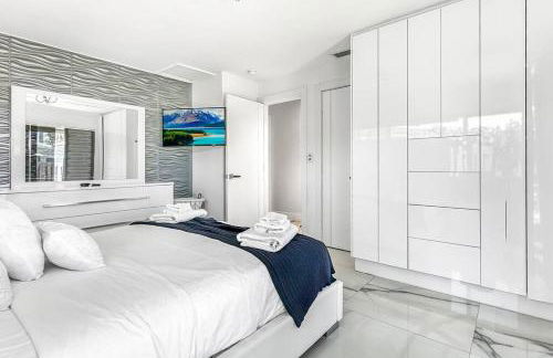 Amazing Home w Heated Pool 8 mins to the Beach - Foto 46