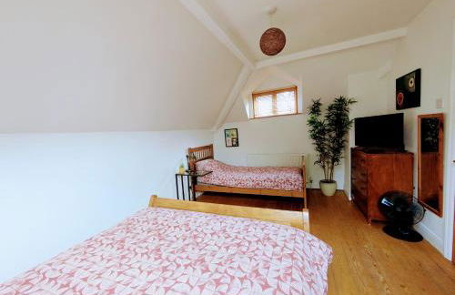 Detached House with Gated Parking in Whalley Range, Near Manchester City Centre - Foto 24