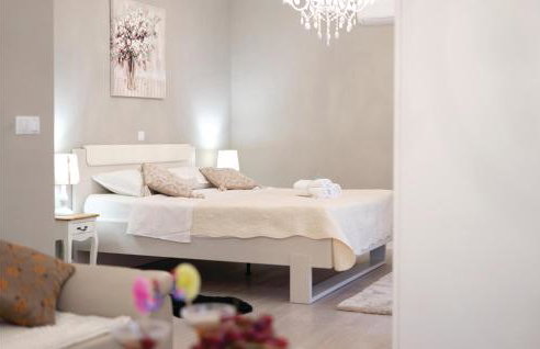 Awesome Home In Radosic - Foto 26