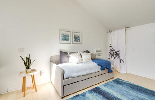 Charming Condo on Lake Erie with Community Pool - Foto 12