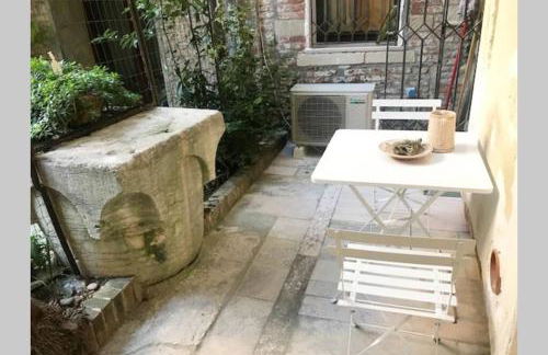 Appartamento tipico con corte privata - Foto 9