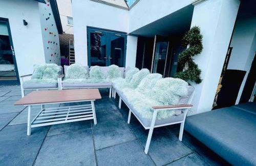 THE BOATHOUSE. The gateway to the Jurassic Coast - Photo 42