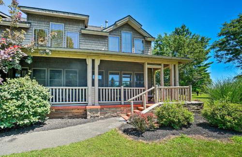 Conneaut Lake Home with Yard, half Mi to BeachandPark - Foto 1