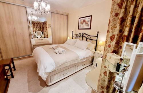 Cosy Family Haven: Spacious 3-Bedroom Retreat in Christchurch - Foto 5