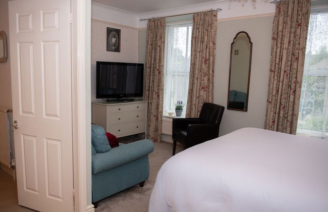 Milton House Studio Apartment Suites - Photo 47