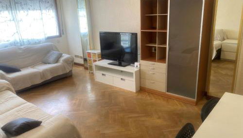 Piso amplio, iluminado y muy bien comunicado - Foto 2