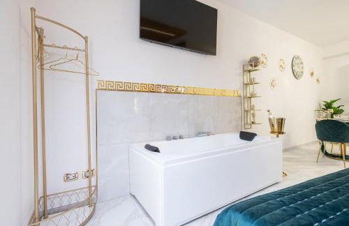 FASHION APARTMENT GOLD Bologna with JACUZZI & CAR GARAGE - Foto 43