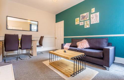 Luke Stays - Saint Aidans Street - Foto 1