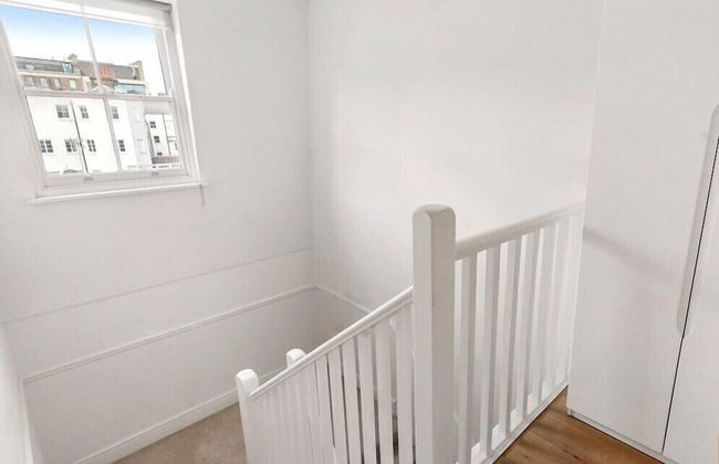 The Hertford Boutique - Photo 43