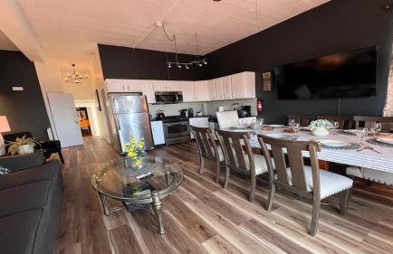 Triple See NY Now - Sleeps 41 -15 Mins to NYC - Foto 46