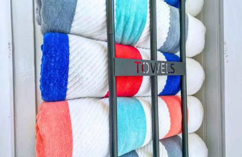 The Jewel of The Cove - Historic Coastal Retreat - Foto 46