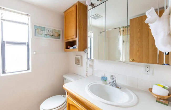 Oceanview Cabin 19 Jacuzzi Large Deck w Seating - Foto 8