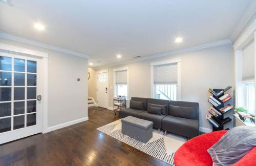 Ultra-Luxurious Home near Boston (Pet-Friendly) - Foto 31