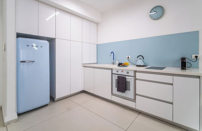 Stylish 1BR Beach-Front Apt w Sea View - Foto 5